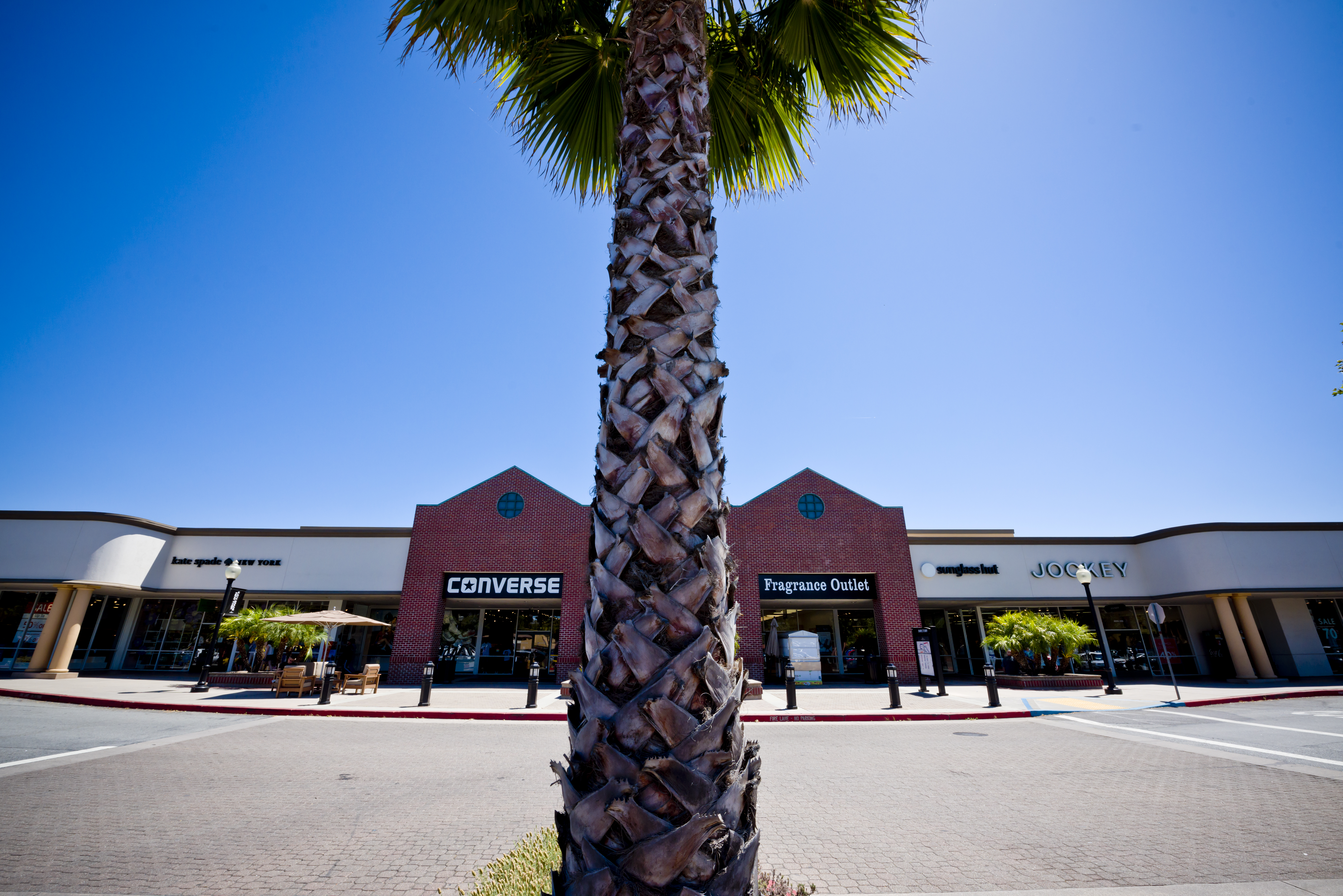 converse gilroy outlets